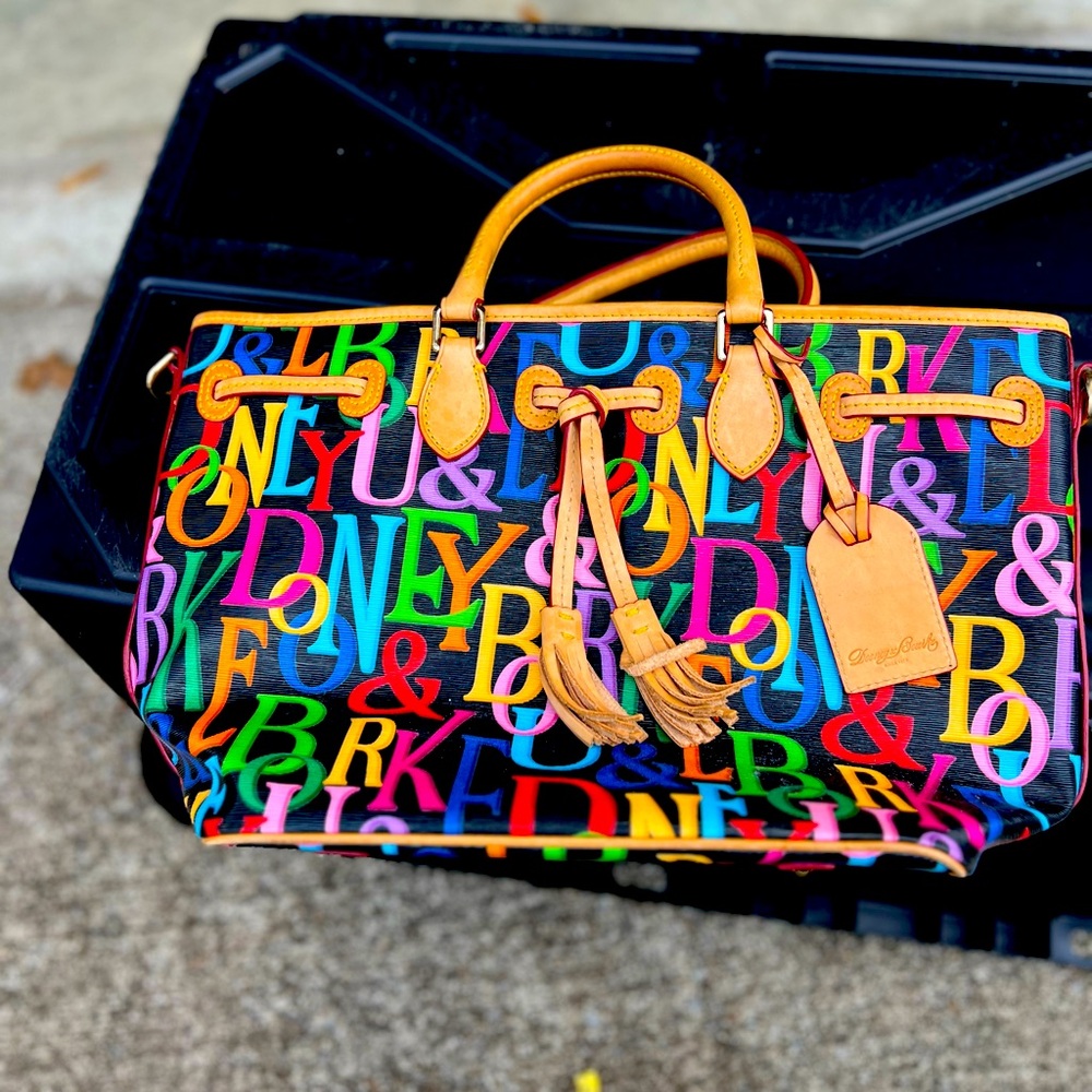 Dooney & Bourke purse